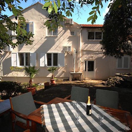 Apartment Luna I Lucky Дубровник Екстериор снимка