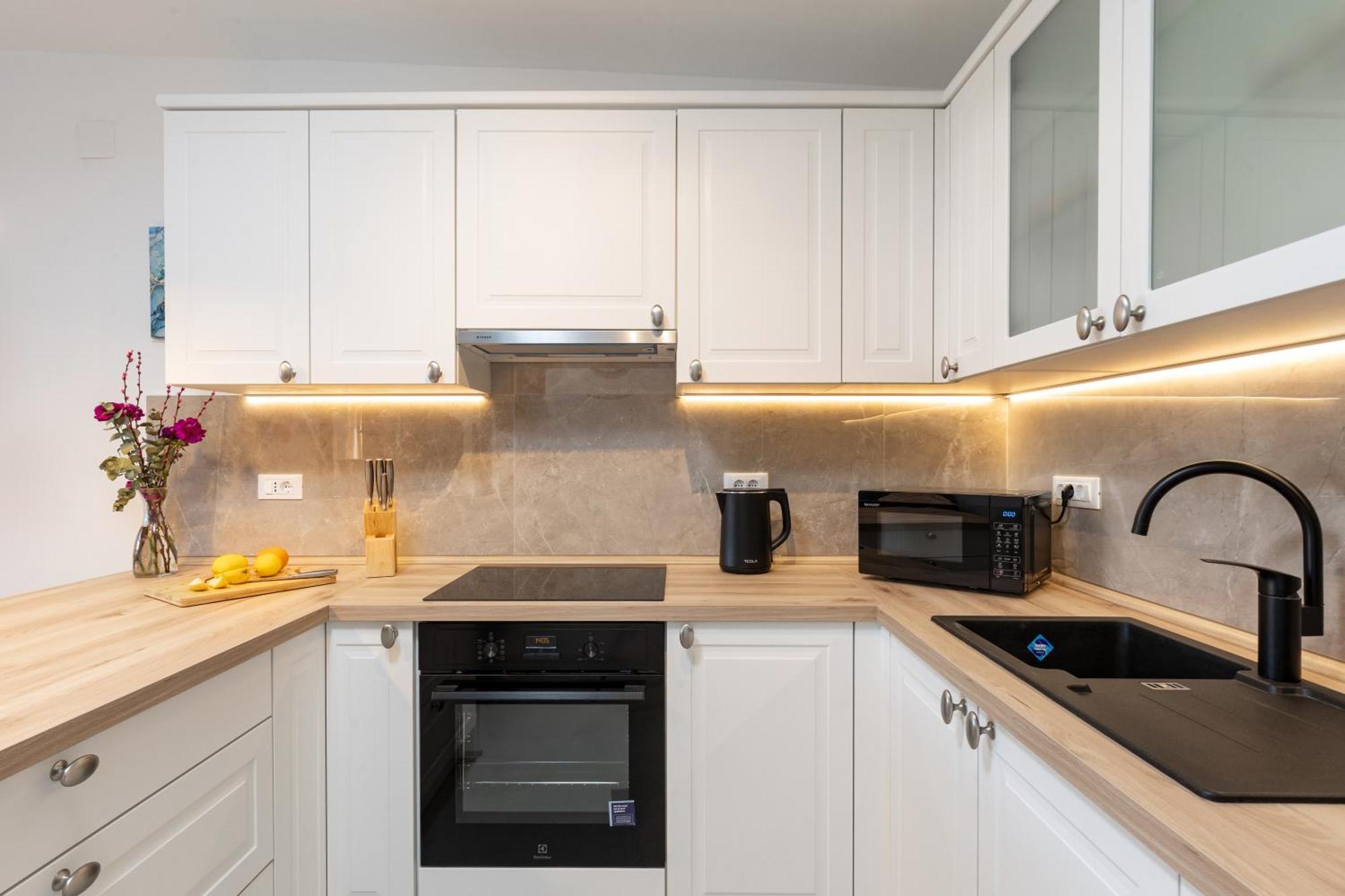 Apartment Luna I Lucky Дубровник Екстериор снимка